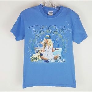 ISO Taylor Swift blue Fearless tour t-shirt